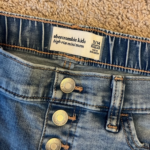 Abercrombie Kids Jeans - Picture 3 of 5